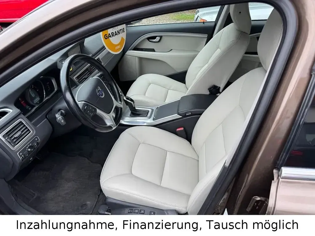 Gebraucht Volvo V70 Pro 136 PS (100 kW) 2013 Violett Kombi