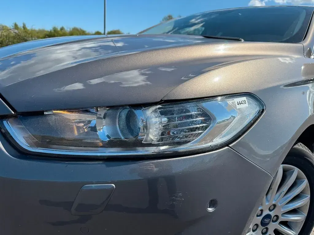 Gebraucht Ford Mondeo Titanium 150 PS (110 kW) 2015 Braun Limousine