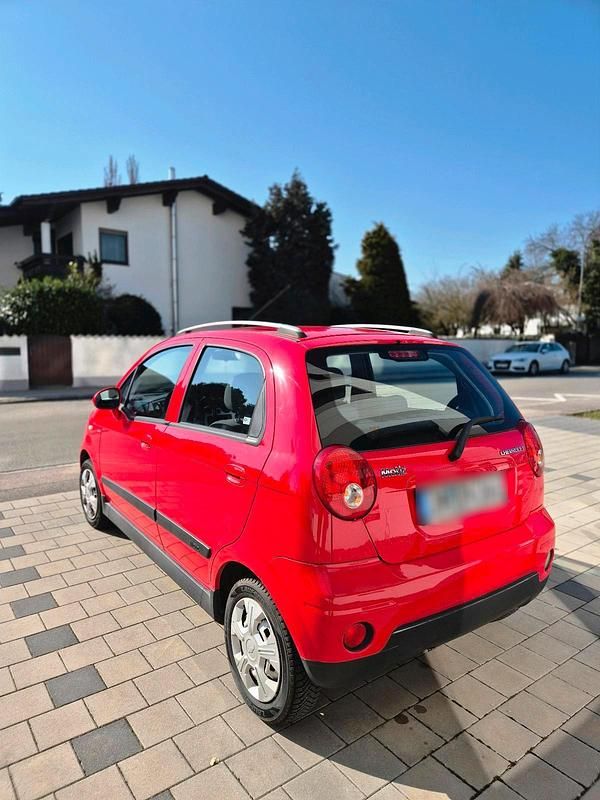 Gebraucht Chevrolet Matiz 65 PS (47 kW) 2009 Rot Kleinwagen