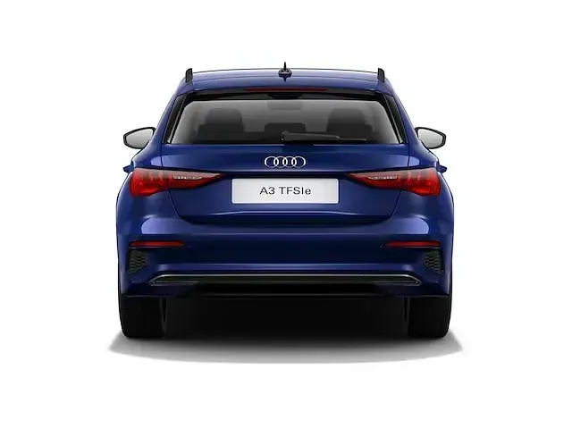 Gebraucht Audi A3 Sportback e-tron Ambiente 204 PS (150 kW) 2021 Navarrablau metallic Kleinwagen