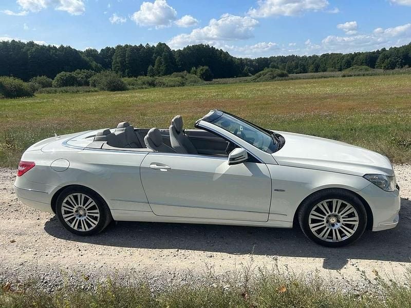 Weiß Gebraucht 2011 Mercedes E350 Cabrio | 16.500 € (Fairer Preis) - Bild 1/4