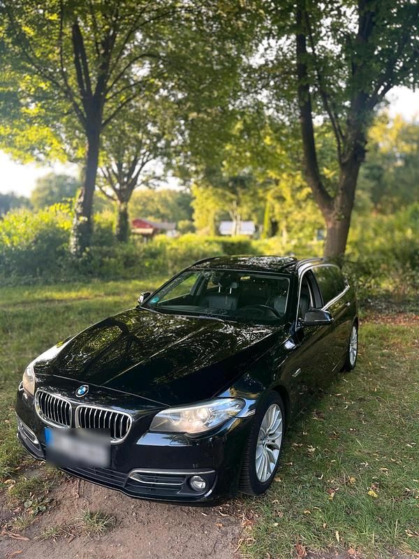 Schwarz Gebraucht 2013 BMW 530 Kombi | 8.400 € (Superpreis) - Bild 1/4