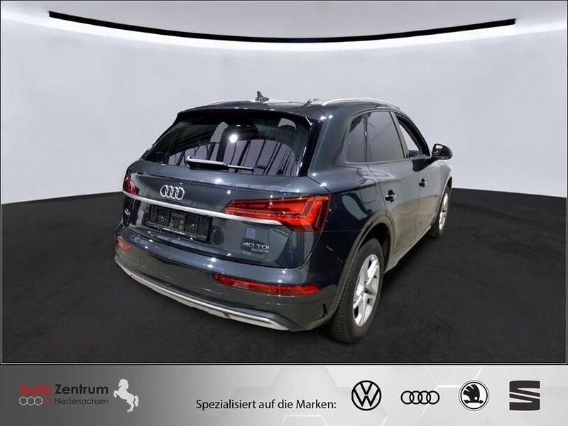 Gebraucht Audi Q5 Advanced 204 PS (150 kW) 2023 Manhattan gray metallic SUV