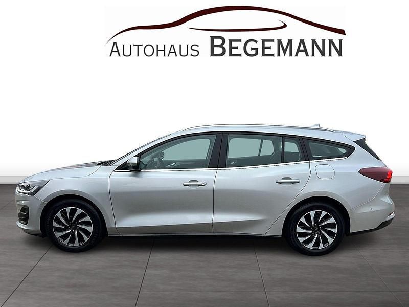 Gebraucht Ford Focus Titanium 120 PS (88 kW) 2022 Silber Kombi