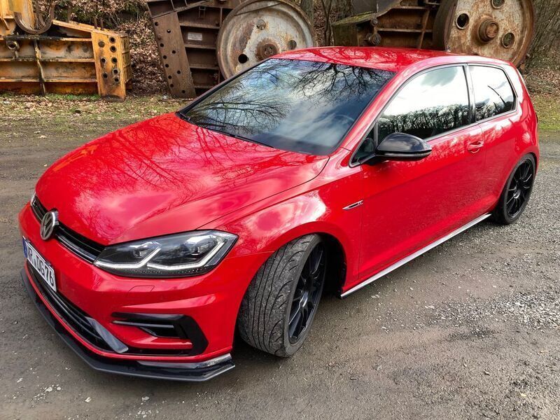 Rot Gebraucht 2017 VW Golf VII R Limousine | 17.999 € (Superpreis) - Bild 1/4