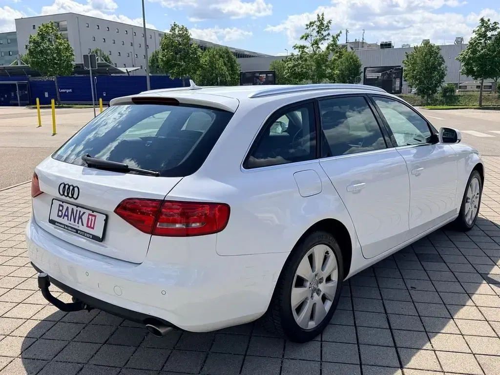 Gebraucht Audi A4 Ambiente 204 PS (150 kW) 2012 Weiß Kombi