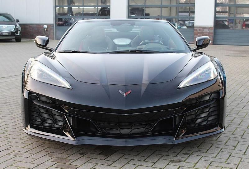 Neu Corvette C8 655 PS (481 kW) 2025 Schwarz Cabrio