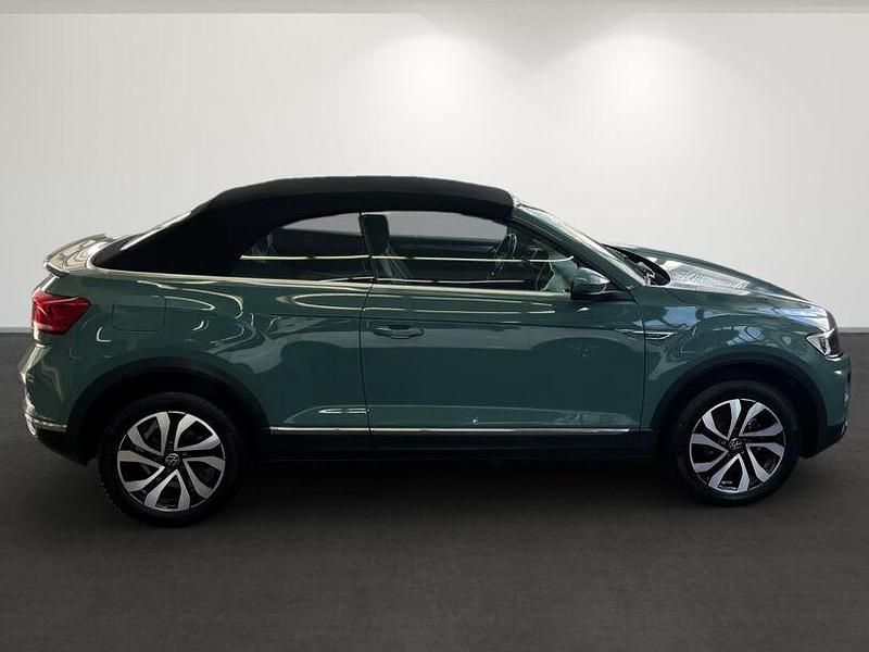Gebraucht VW T-Roc Active 110 PS (80 kW) 2022 Cactus green SUV