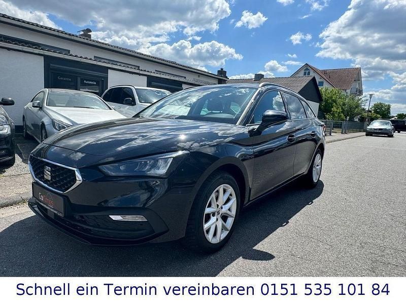 Mitternachtsschwarz Gebraucht 2022 Seat Leon Style Kombi | 15.499 € (Guter Preis) - Bild 1/4