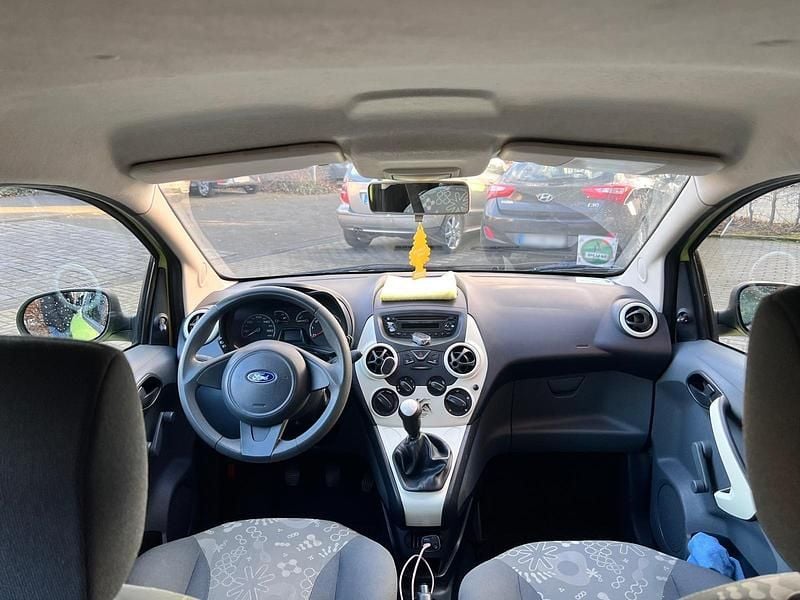 Gebraucht Ford Ka 60 PS (44 kW) 2010 Gelb Kleinwagen