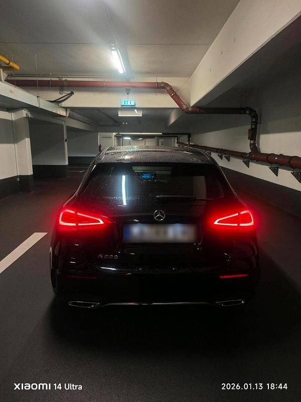Gebraucht Mercedes A220 AMG line 190 PS (139 kW) 2019 Schwarz Kleinwagen