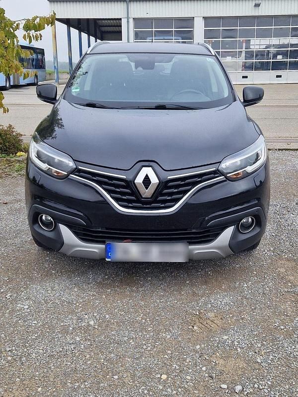 Schwarz Gebraucht 2015 Renault Kadjar XMOD SUV | 9.299 € (Fairer Preis) - Bild 1/4