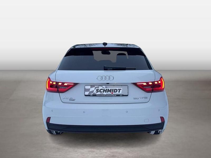 Neu Audi A1 Sportback Basis 116 PS (85 kW) 2026 Gletscherweiß metallic Kleinwagen