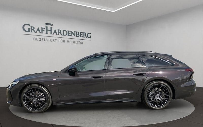 Neu Audi A6 Comfort 367 PS (269 kW) 2025 Braun Kombi