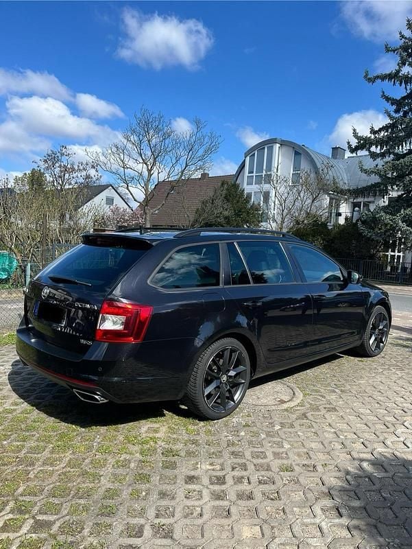 Gebraucht Skoda Octavia vRS 184 PS (135 kW) 2016 Schwarz Kleinwagen