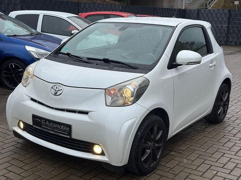 Gebraucht Toyota iQ 68 PS (50 kW) 2009 Weiß Kleinwagen
