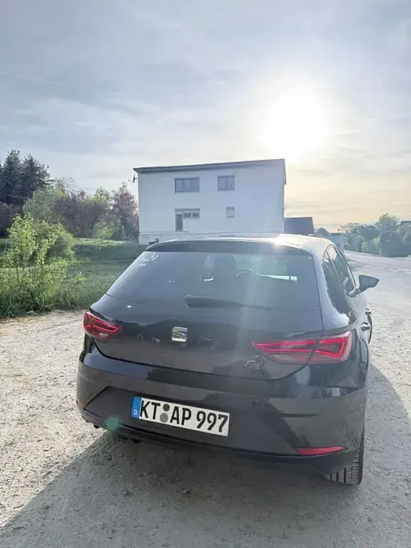Gebraucht Seat Leon FR 116 PS (85 kW) 2019 Schwarz Limousine