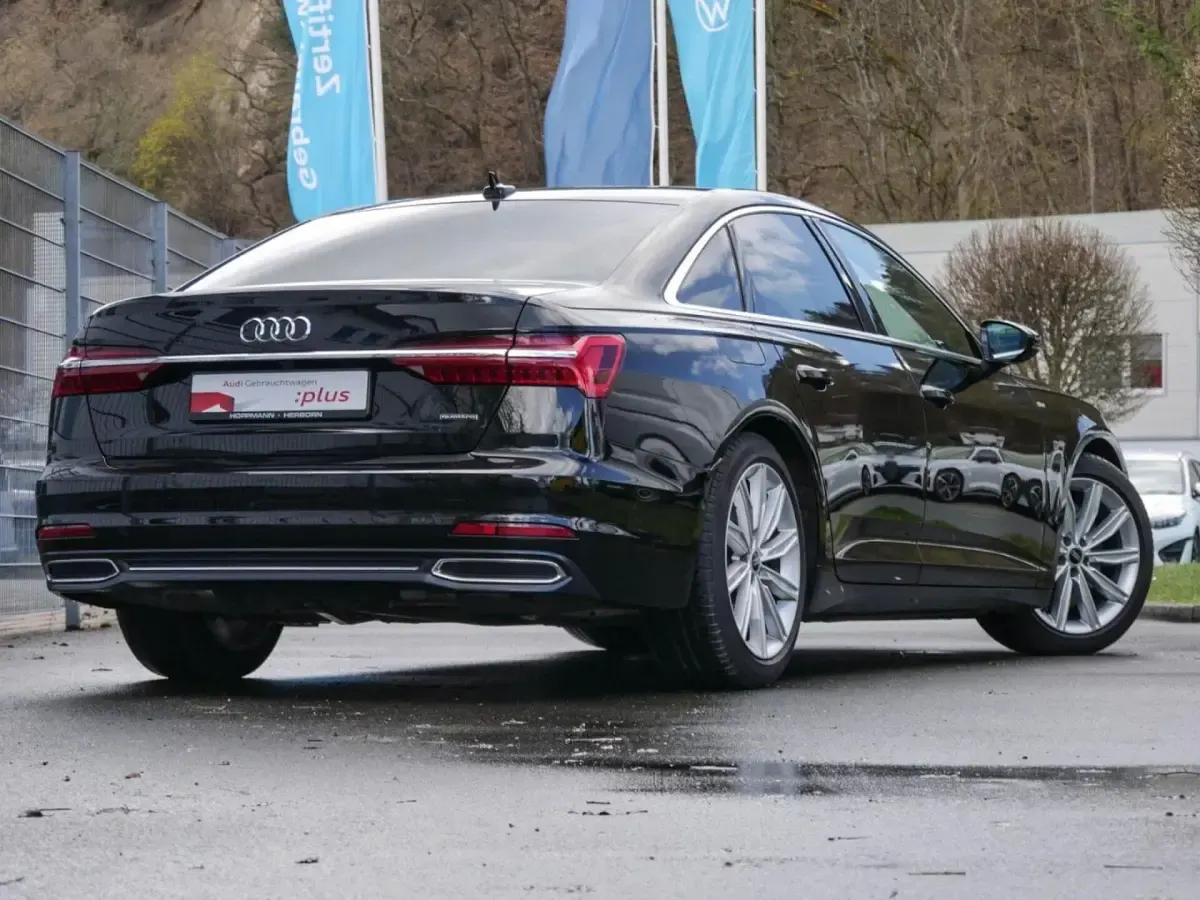 Gebraucht Audi A6 Sport 299 PS (219 kW) 2022 Schwarz Limousine