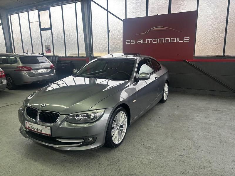 Gebraucht BMW 320 Comfort Edition 184 PS (135 kW) 2012 Grau Coupé