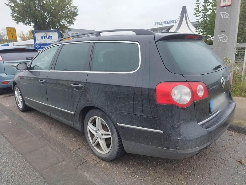 Schwarz Gebraucht 2008 VW Passat Kombi | 900 € (Superpreis) - Bild 1/4