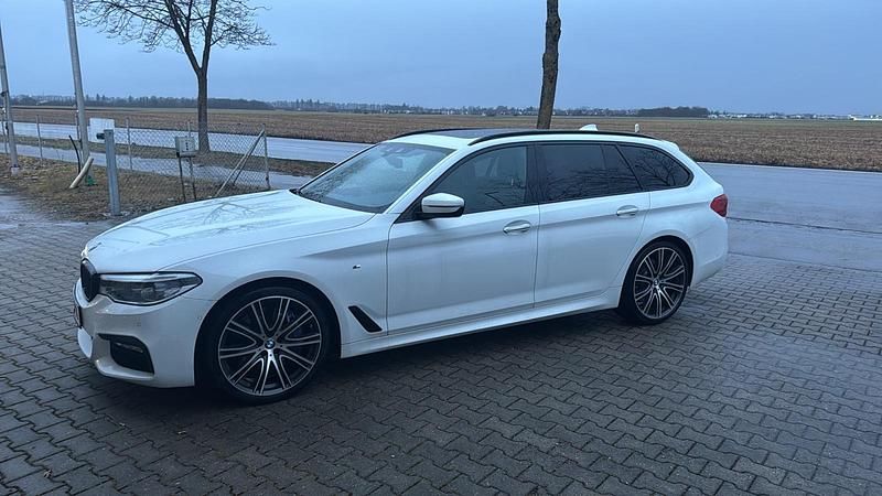 Gebraucht BMW 540 320 PS (235 kW) 2018 Weiß Kombi