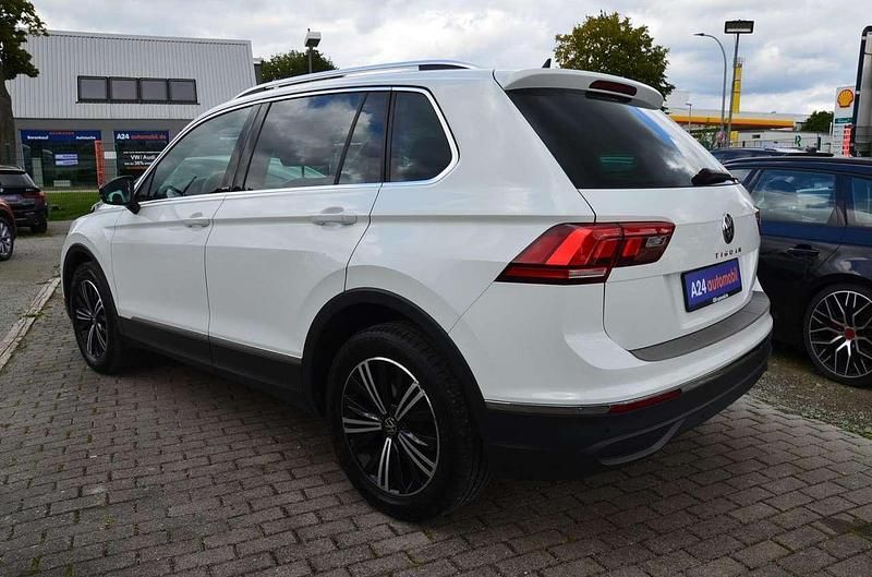 Gebraucht VW Tiguan Move 150 PS (110 kW) 2024 Pure white SUV