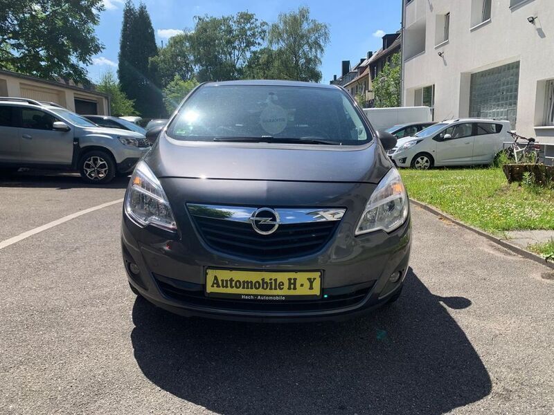 Grau Gebraucht 2011 Opel Meriva Innovation Van / Kleinbus | 3.600 € (Fairer Preis) - Bild 1/4