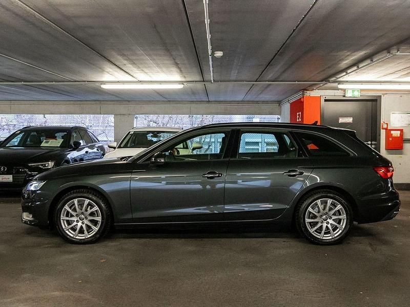 Gebraucht Audi A4 Design 150 PS (110 kW) 2021 Manhattangrau metallic Kombi