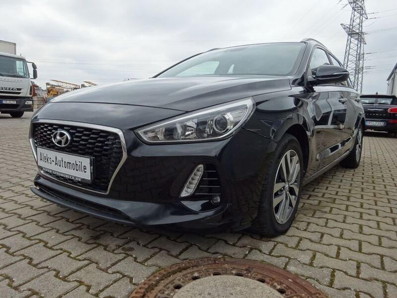 Schwarz Gebraucht 2018 Hyundai i30 Kombi | 6.390 € (Fairer Preis) - Bild 1/4