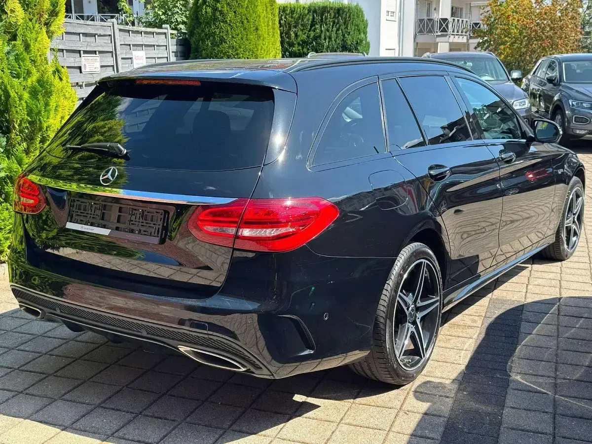 Gebraucht Mercedes C400 333 PS (244 kW) 2017 Schwarz Kombi