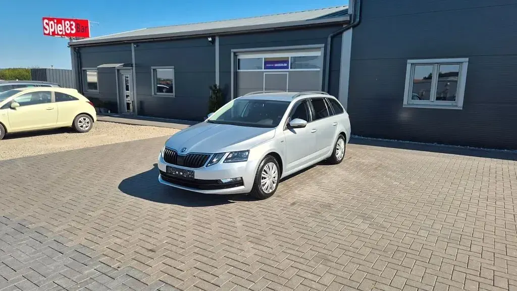 Gebraucht Skoda Octavia Drive 150 PS (110 kW) 2018 Silber Kombi