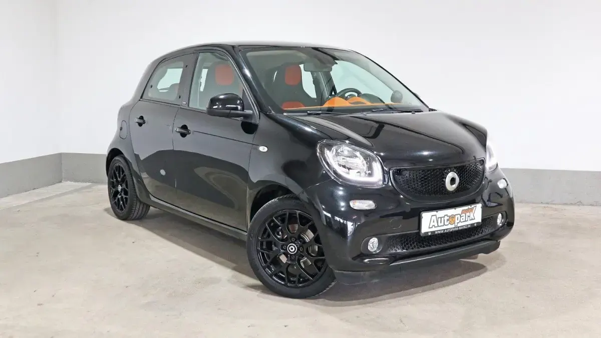 Usata Smart ForFour 71 CV (52 kW) 2015 Nero Utilitaria