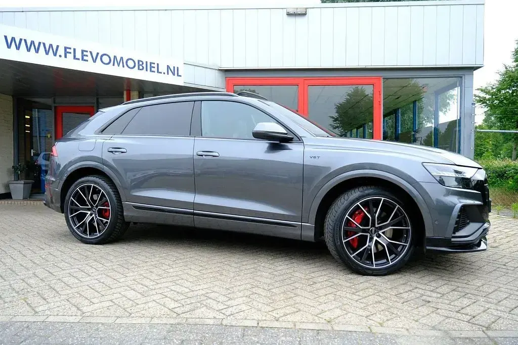 Gebraucht Audi SQ8 S-Line 435 PS (319 kW) 2019 Grau SUV