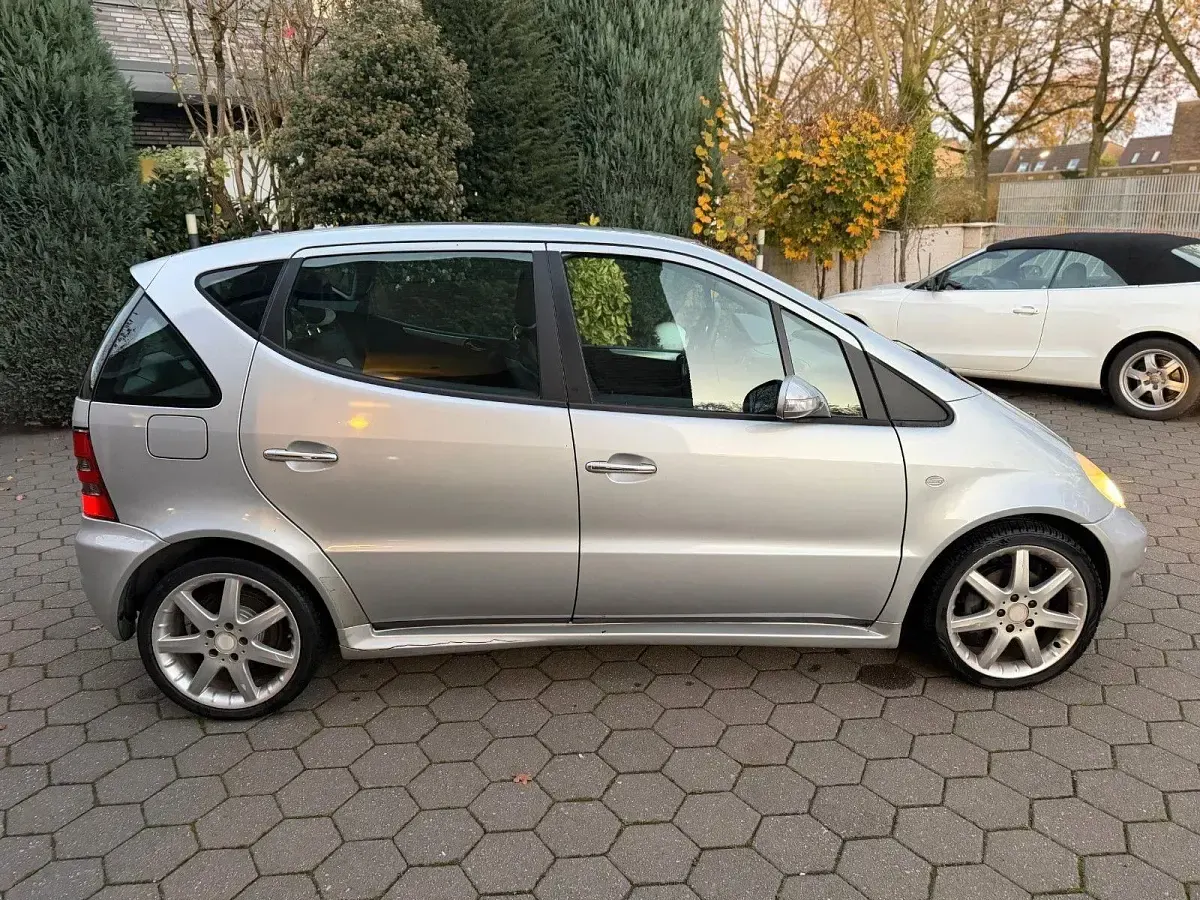 Używany Mercedes A210 140 KM (102 kW) 2003 Srebrny Minivan