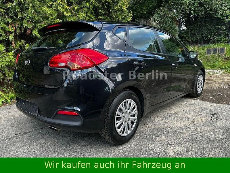 Gebraucht Kia Ceed Edition 7 101 PS (74 kW) 2012 Schwarz Kleinwagen