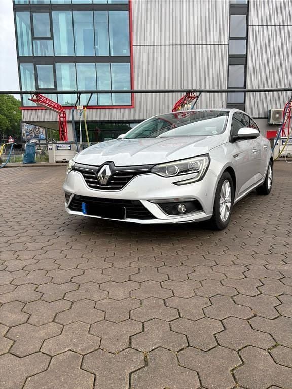 Gebraucht Renault Mégane IV 101 PS (74 kW) 2016 Silber Limousine