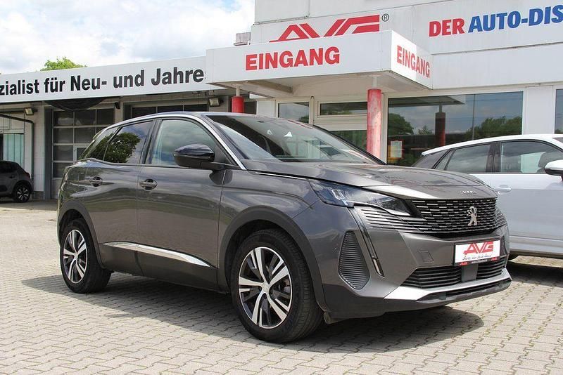 Grau Gebraucht 2024 Peugeot 3008 Allure SUV | 19.950 € (Superpreis) - Bild 1/4