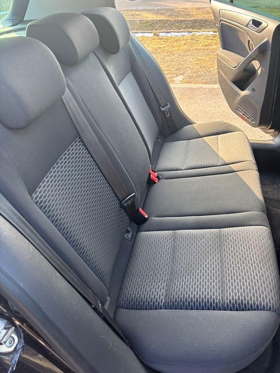 Gebraucht VW Golf VI 80 PS (58 kW) 2010 Schwarz Kleinwagen