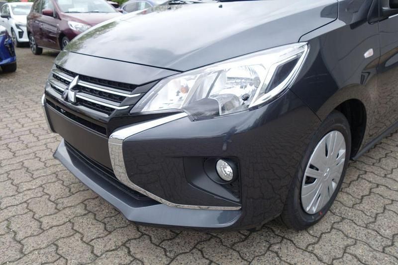 Neu Mitsubishi Space Star Select 71 PS (52 kW) 2025 Grau Limousine