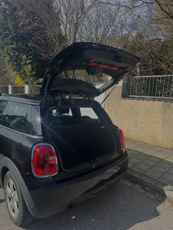 Gebraucht Mini ONE 102 PS (75 kW) 2017 Schwarz Kleinwagen