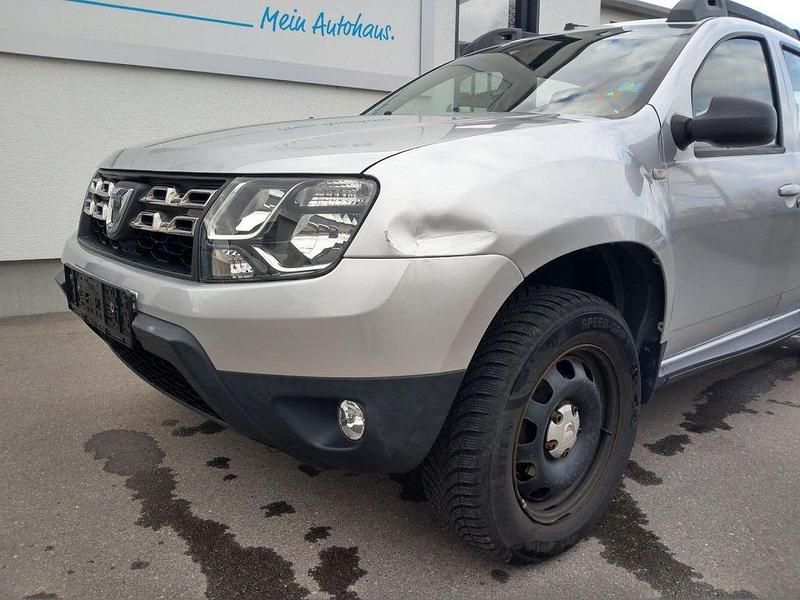 Gebraucht Dacia Duster 114 PS (83 kW) 2017 Silber SUV
