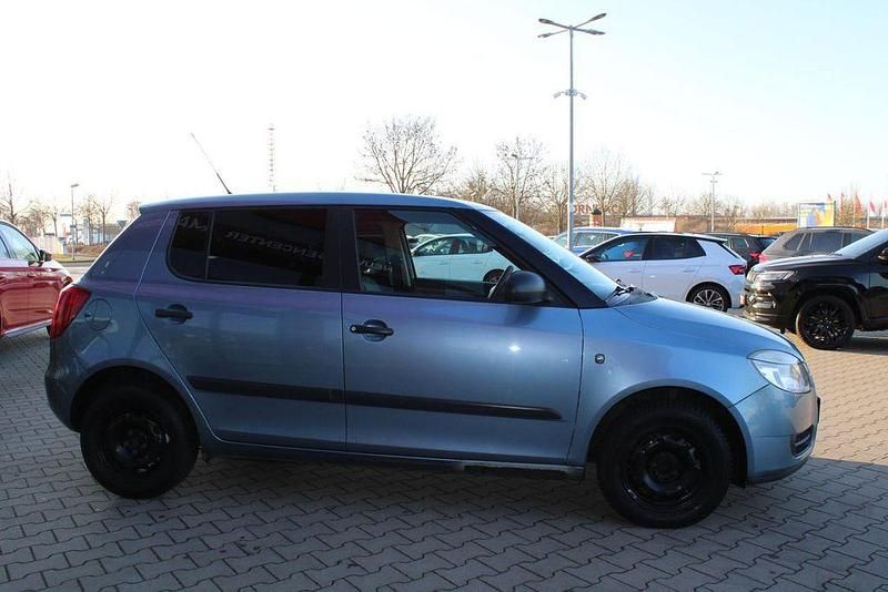 Gebraucht Skoda Fabia Classic 60 PS (44 kW) 2009 Grau Kleinwagen