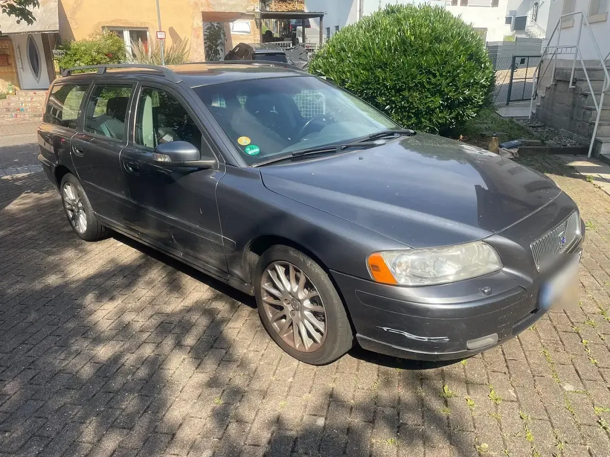 Gebraucht Volvo V70 Comfort 163 PS (119 kW) 2006 Grau Kombi
