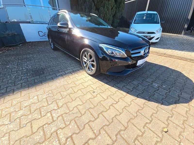 Gebraucht Mercedes C220 170 PS (125 kW) 2016 Schwarz Kombi