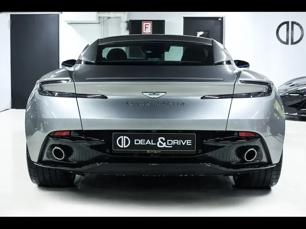 Occasion Aston Martin DB12 680 ch (500 kW) 2024 Gris Coupé
