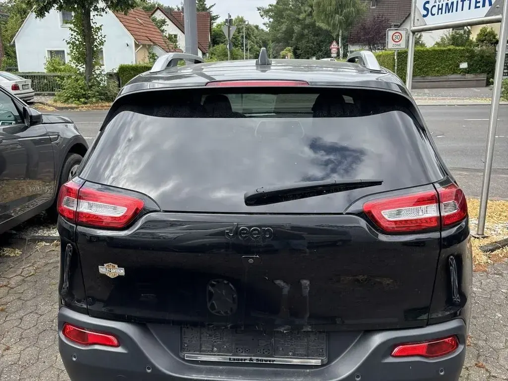 Gebraucht Jeep Cherokee Limited 200 PS (147 kW) 2015 Brilliant black SUV