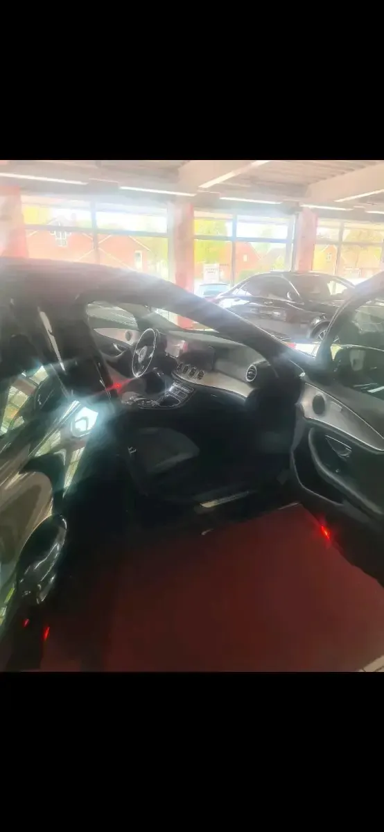 Gebraucht Mercedes E220 194 PS (142 kW) 2016 Schwarz Kombi