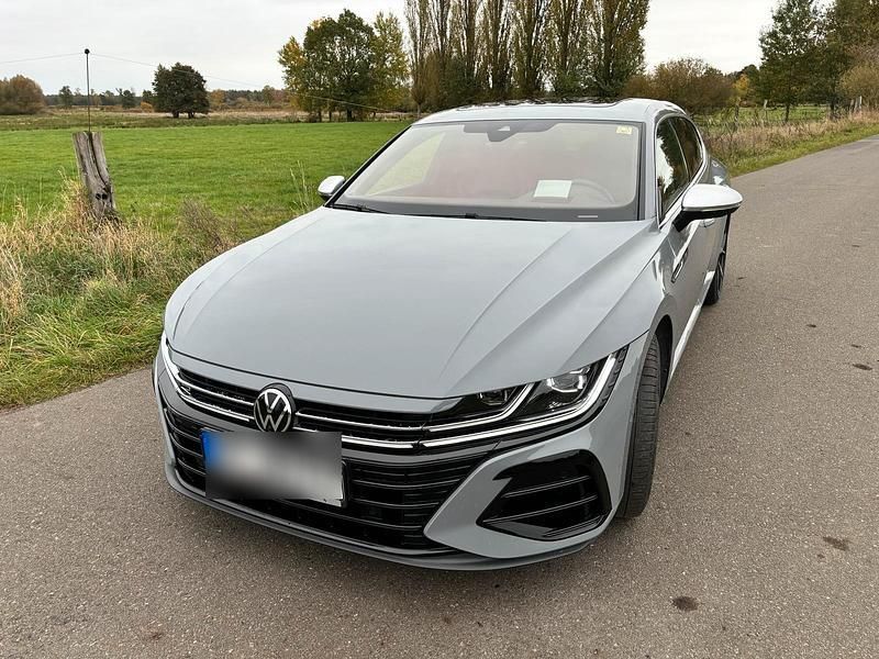 Grau Gebraucht 2022 VW Arteon R Kombi | 44.500 € - Bild 1/4