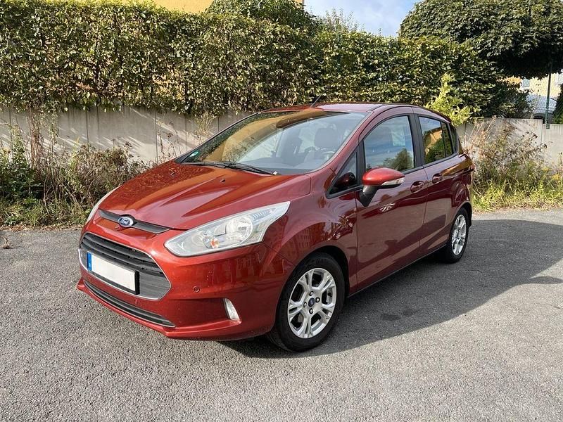 Gebraucht Ford B-MAX SYNC Edition 125 PS (91 kW) 2016 Rot Van / Kleinbus