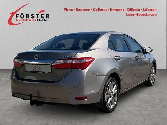 Usado Toyota Corolla 132 HP (97 kW) 2015 Castanho Sedan